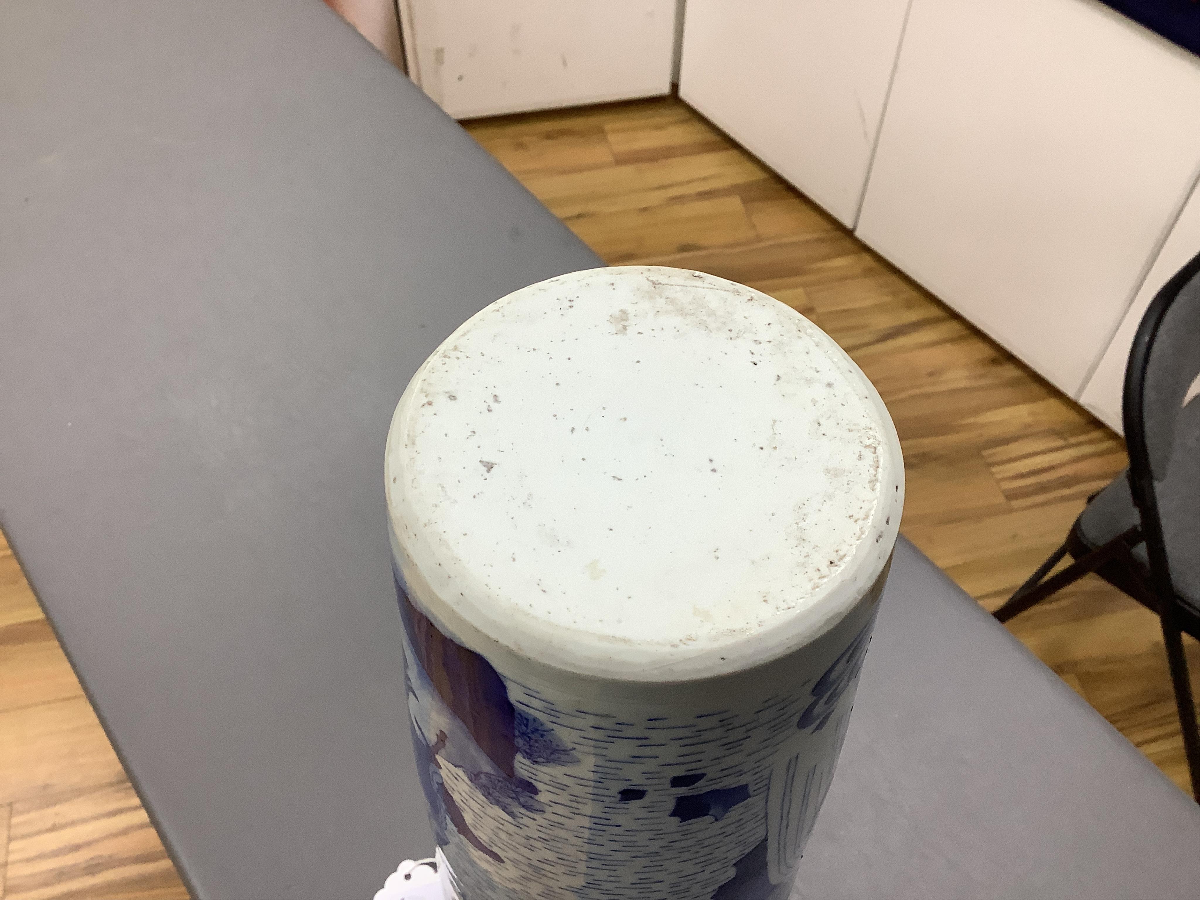 A Chinese blue and white rolwagen vase, 39cm high